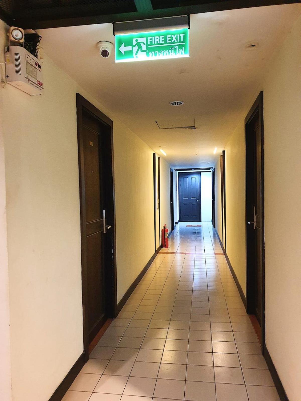 Desa Phuket Hotel Bagian luar foto