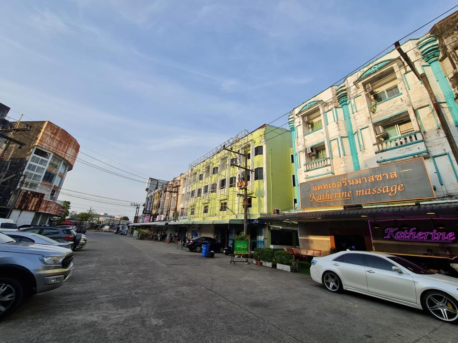 Desa Phuket Hotel Bagian luar foto