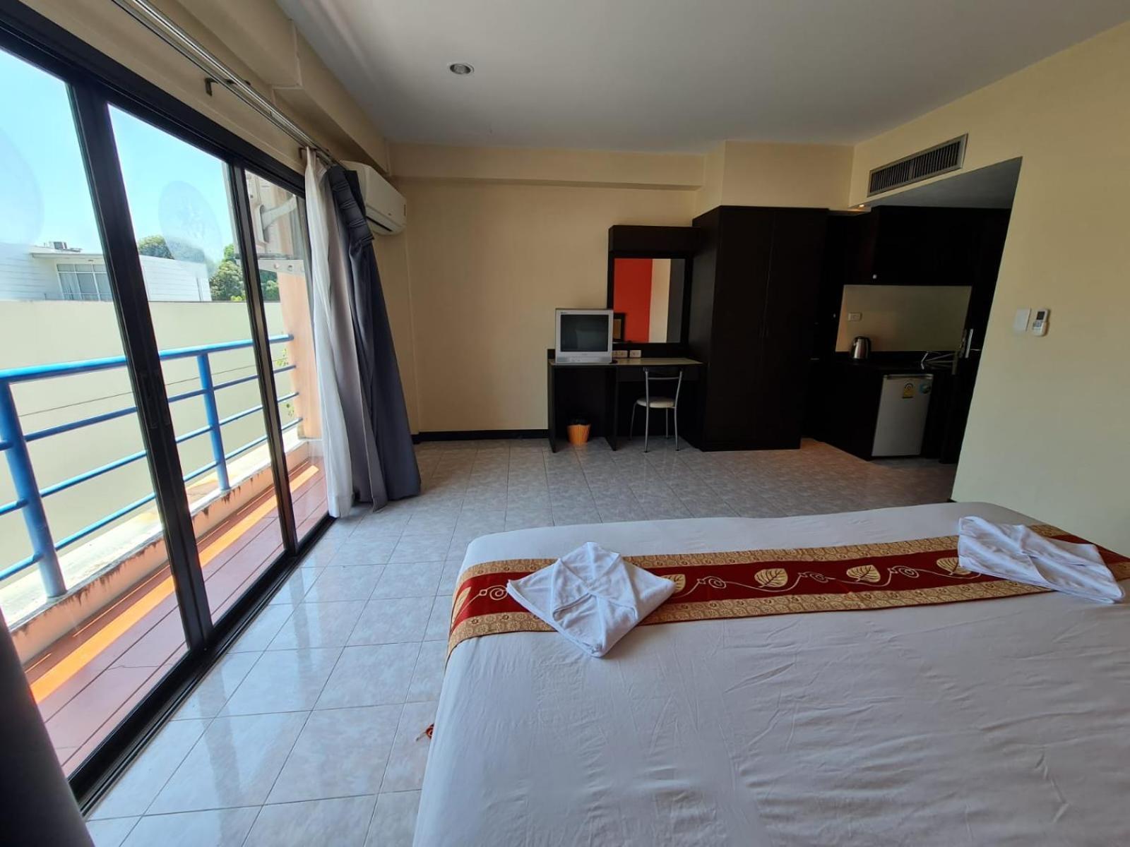Desa Phuket Hotel Bagian luar foto
