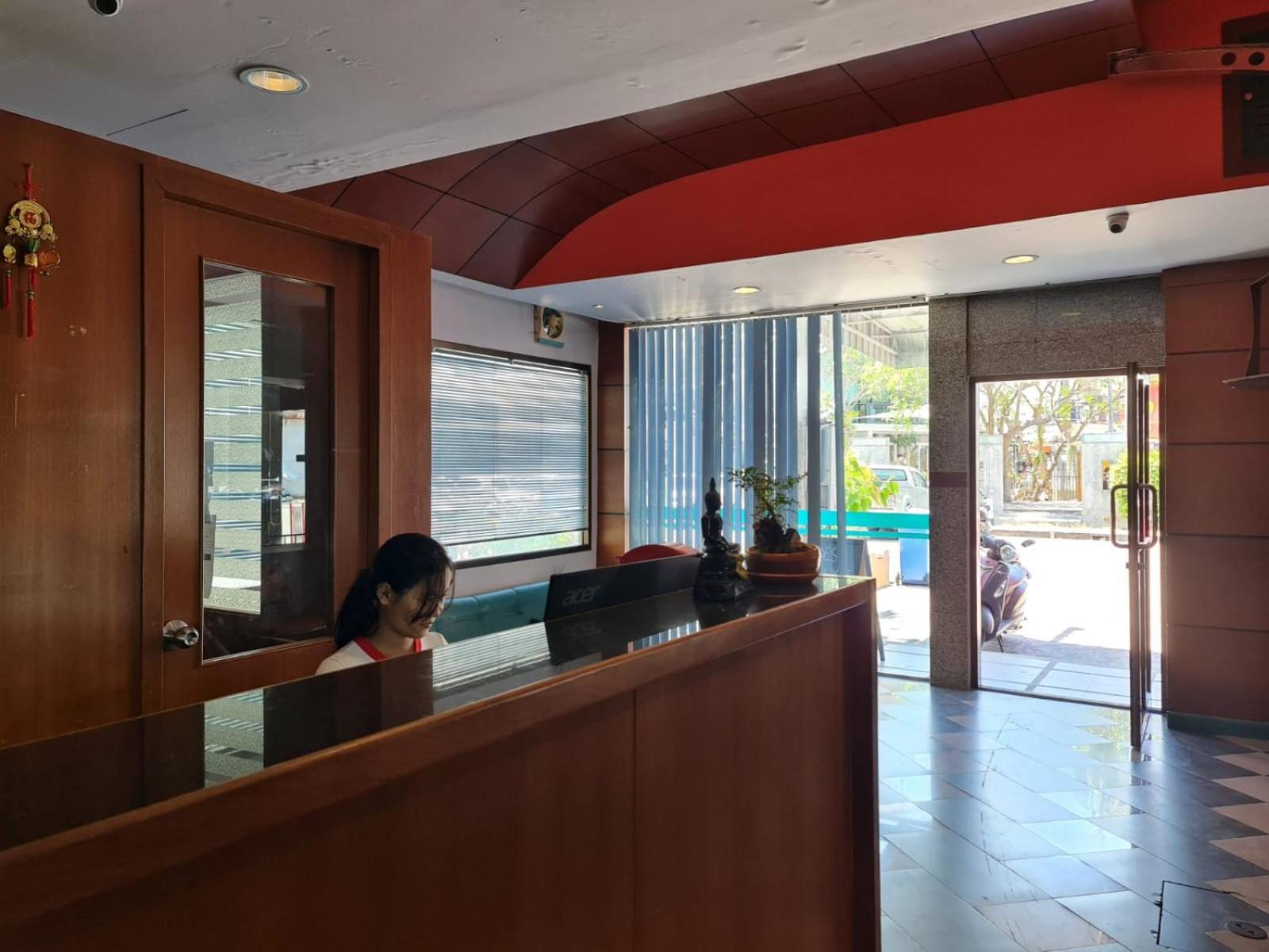Desa Phuket Hotel Bagian luar foto