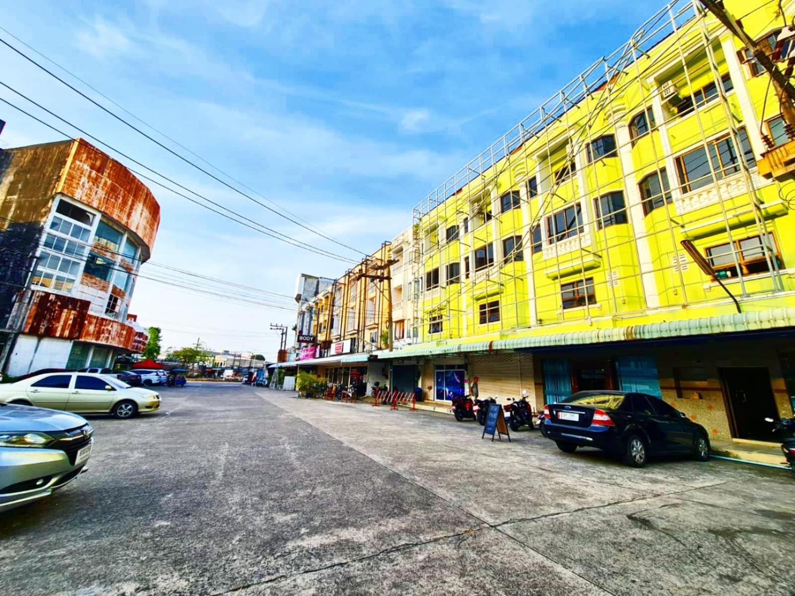 Desa Phuket Hotel Bagian luar foto