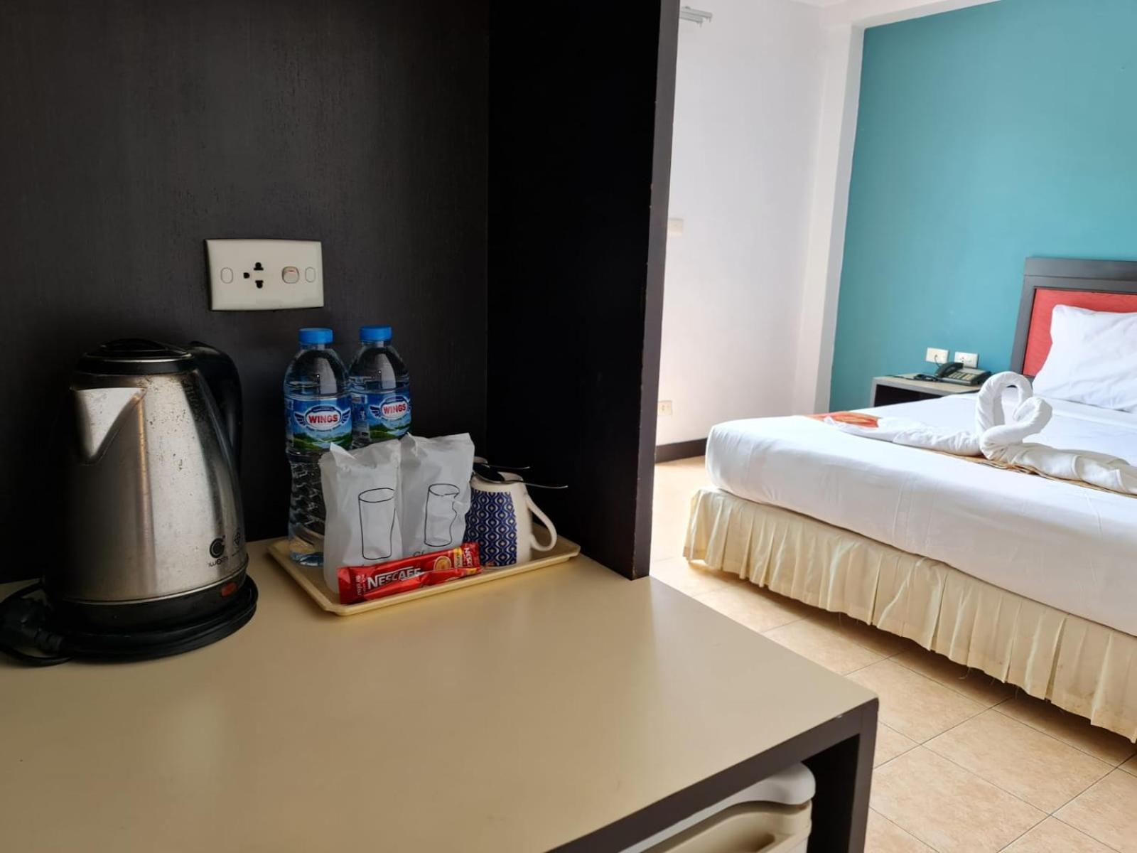 Desa Phuket Hotel Bagian luar foto